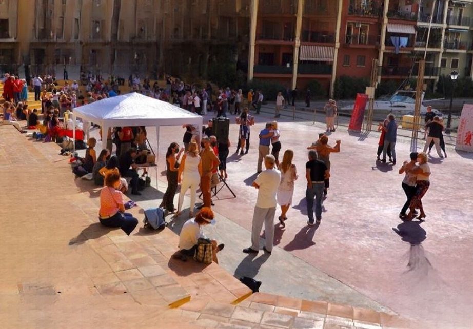 Vuelven las milongas de tango gratuitas a una de las plazas más emblemáticas de Port Saplaya