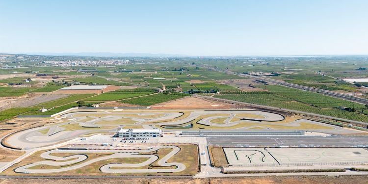 El Aspar Circuit, la primera academia global de motociclismo en el mundo, abre sus puertas