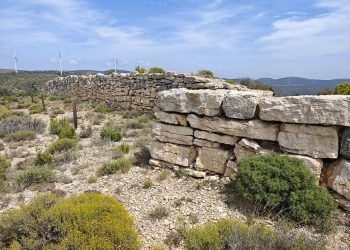 El Castillejo de la Muela, un yacimiento arqueológico fortificado en Valencia a más de 1200 metros