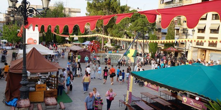 Gran mercado medieval en Burjassot con más de 100 actividades y espectáculos itinerantes