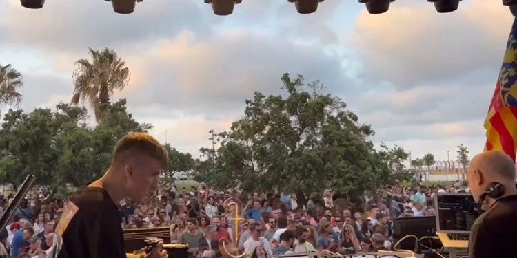 Gran festival gratuito de música electrónica en la Pobla de Vallbona con el Poblafest