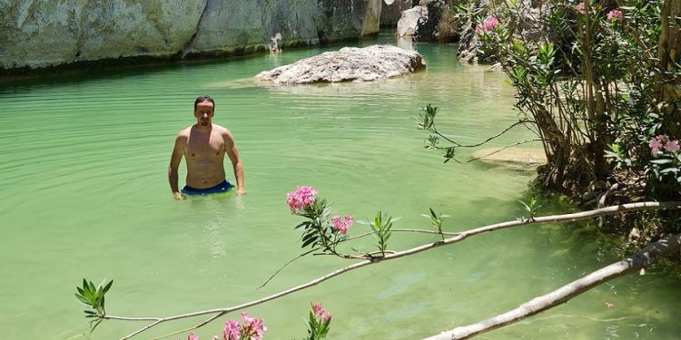 Piscinas naturales en Alicante, guía con las mejores zonas de baño en la provincia