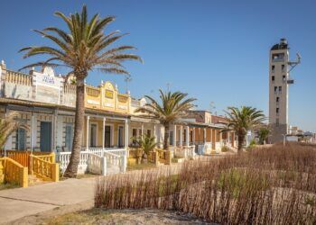 Les Casetes de Nules, unas centenarias villas de verano junto al mar amenazadas de derribo