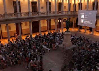 El cine gratuito vuelve al Centre Cultural La Nau de Valencia con el ciclo Nits de Cinema 2024