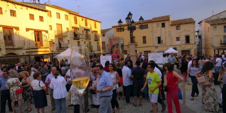 Ferevin 2024, la gran Feria Requenense del Vino, se traslada al barrio de la Villa de Requena