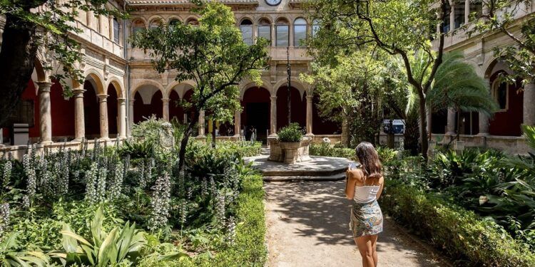El Centre del Carme de Valencia ofrece actividades y visitas guiadas gratuitas en agosto