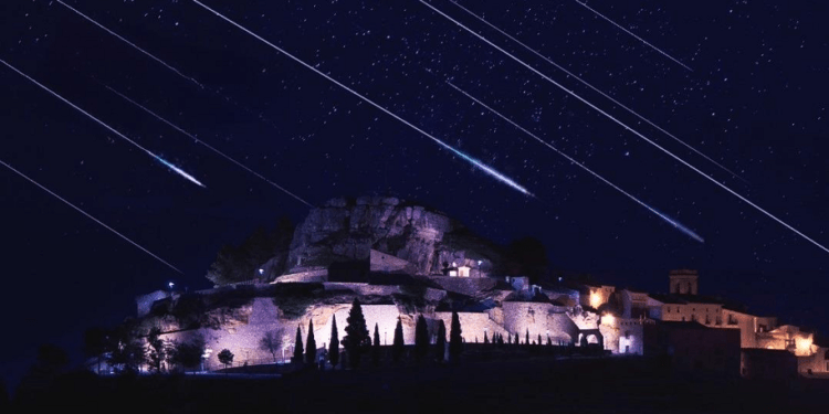 La villa medieval de Culla celebra este fin de semana su Noche de los Deseos por las Perseidas