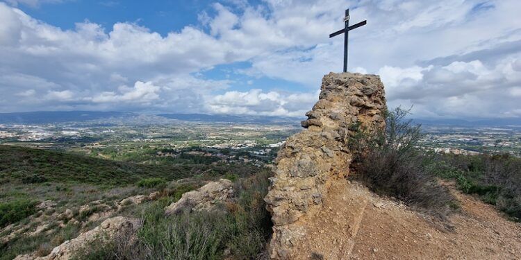 El Castell Vell de Albaida, los restos de una importante fortificación andalusí digna de visita