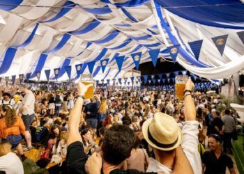 Valencia celebra una nueva Oktoberfest Paulaner con gastronomía bávara, ambientación y juegos