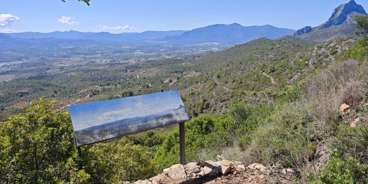 La Solana del Benicadell por la Senda del Serrellar y el Camí del Corral de Poldo, un bello recorrido