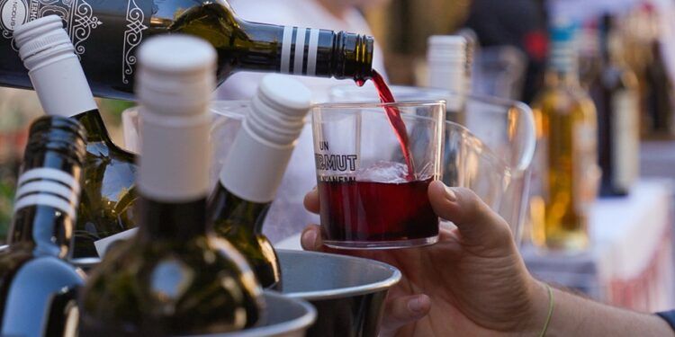 La ruta vermutera de ‘Un vermut i mo n’anem’ llega este próximo sábado al barrio de Ruzafa