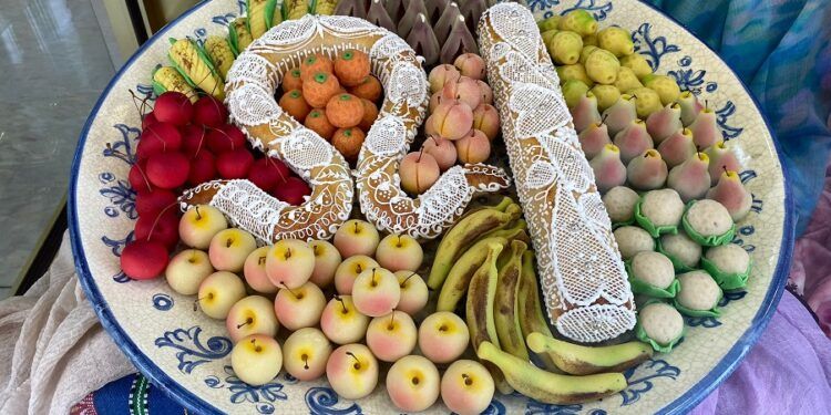 Estos son los premios a la mejor mocadorà y los mejores escaparates por Sant Donís 2024