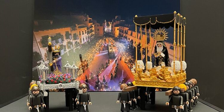 Sagunto acoge la muestra de customización cofrade con clicks de Playmobil más grande de España