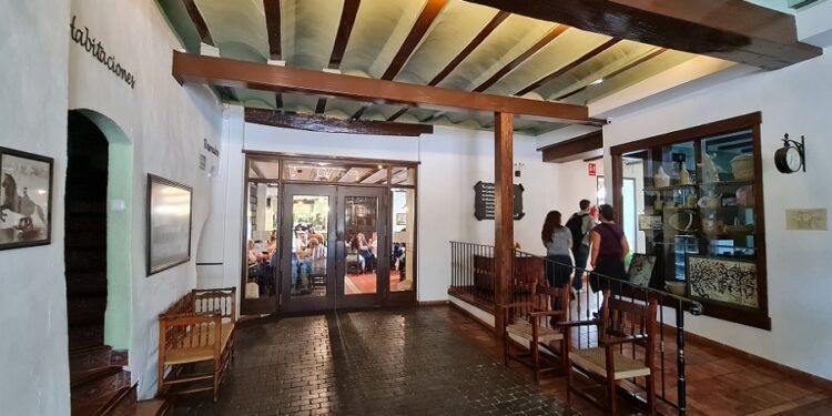 La antigua posada de caballos del s. XVII de Buñol donde se alojó Joaquín Sorolla