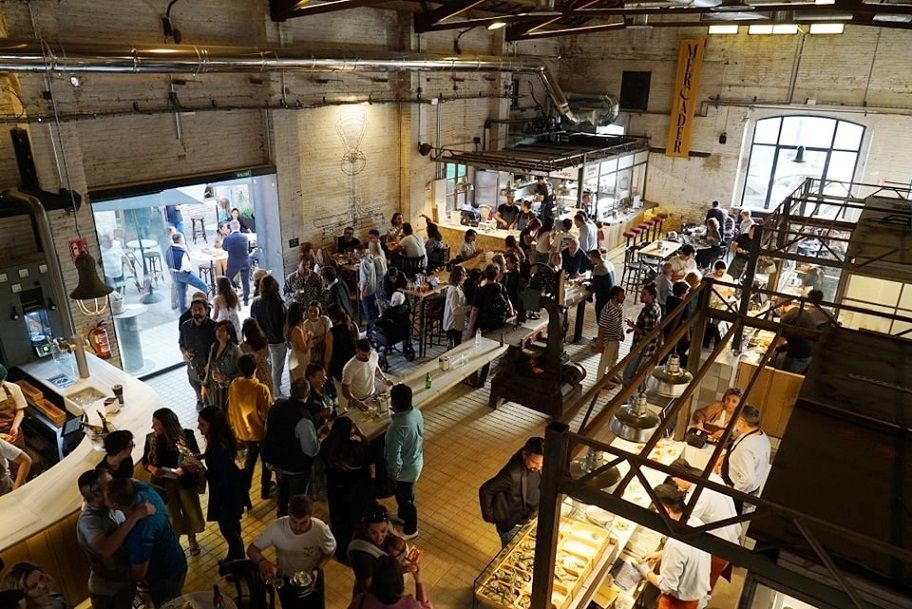 Las bodegas de la Toscana valenciana llegan a la ciudad de Valencia con catas y feria del vino