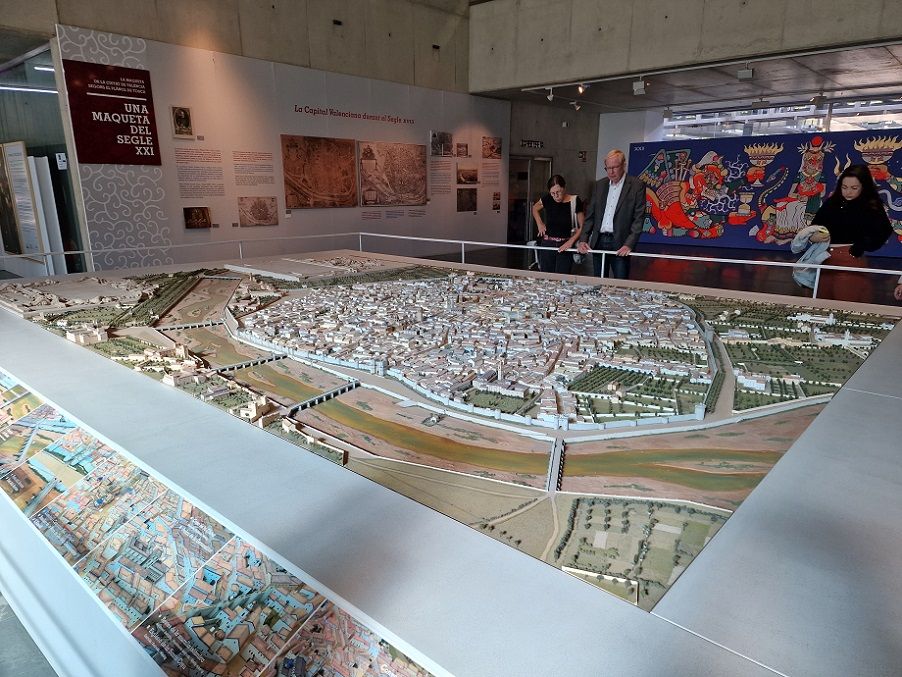 Así es la gran maqueta en miniatura de la Valencia del s. XVIII, una joya para visitar en la ciudad