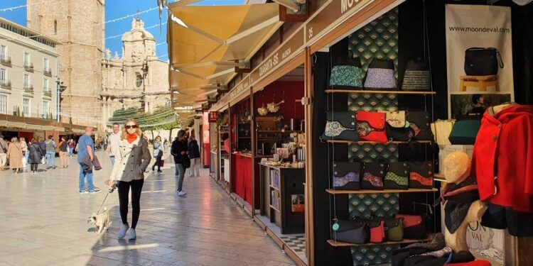 Mercados de Navidad 2024 en Valencia, guía con las ferias navideñas de la provincia por celebrar