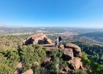 10 espectaculares rutas de senderismo en Valencia perfectas para dar la bienvenida al invierno