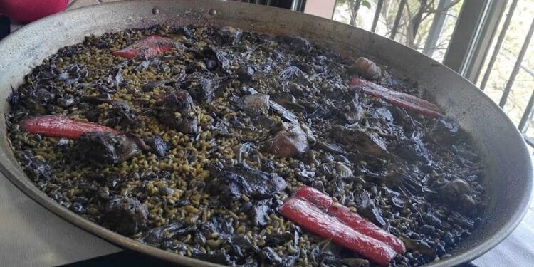 Las paellas valencianas del frío: de invierno y otra por Navidad, más allá de la tradicional de l´Horta