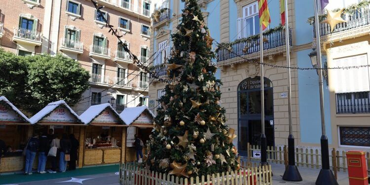 La Plaza de la Navidad llega a Valencia con actividades y Mercado Mágico de los Reyes Magos