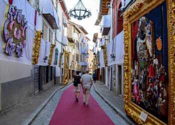 Estas son todas las fiestas, itinerarios y obras de Interés Turístico en la Comunitat Valenciana