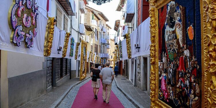 Estas son todas las fiestas, itinerarios y obras de Interés Turístico en la Comunitat Valenciana