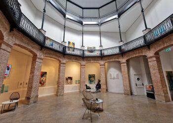 La Gallera de Valencia, el último círculo gallístico de la ciudad en pie convertido en cubo cultural