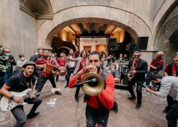 Regresa el gran Festival MUV! para llenar de música, arte y actividades el Cabanyal-Canyamelar
