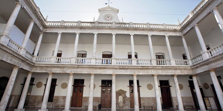 Doble muestra gratuita para conocer la Valencia sicalíptica y las prisiones de la inmediata posguerra