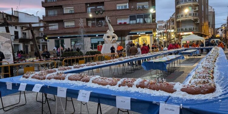 ¿Sabías que el roscón de Reyes más grande de la Comunitat Valenciana se hace en Utiel?