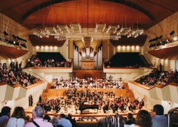 Gran concierto gratuito en el Palau de la Música por el 30 aniversario de la orquesta del Conservatorio