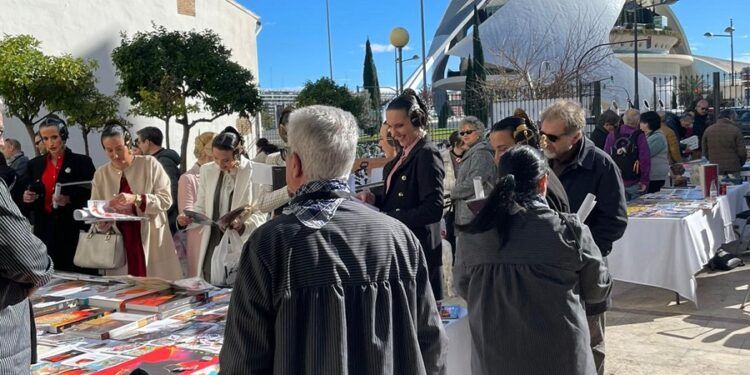Llega una nueva Feria del Coleccionismo Fallero en Valencia para reunir pasión y tradición fallera