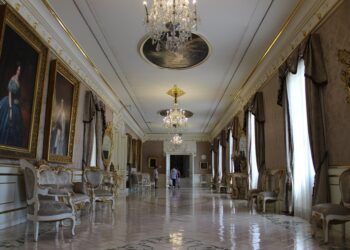 El Ayuntamiento de Valencia organiza visitas teatralizadas gratuitas en dos palacios de la ciudad