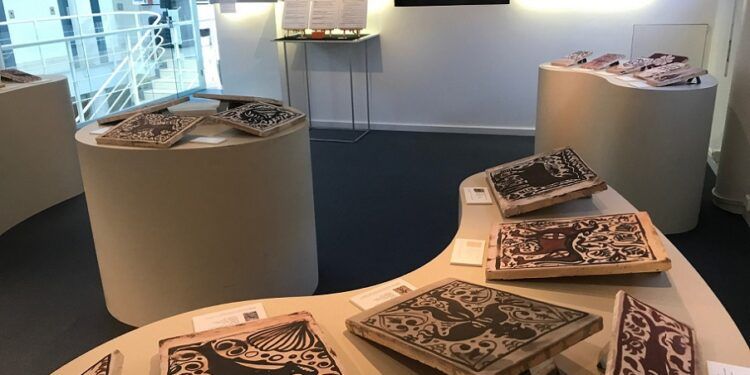 Una exposición gratuita en Valencia descubre los misterios y leyendas que ocultan los Socarrats