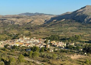 La Vall d’Ebo, un pintoresco pueblo agrícola de origen musulmán con varias rutas y cuevas a visitar