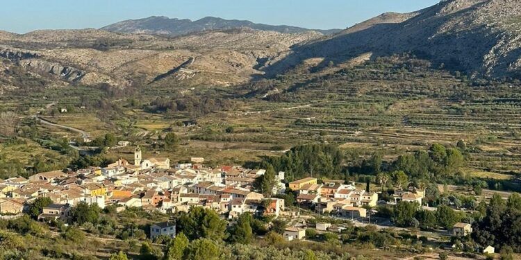 La Vall d’Ebo, un pintoresco pueblo agrícola de origen musulmán con varias rutas y cuevas a visitar