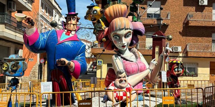 Turís, Montserrat, Montroi, Alcàsser y Catadau celebran sus Fallas cuando acaban las de Valencia