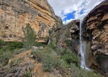 Así es la ruta senderista con cascadas y saltos de agua más bonita de la provincia de Valencia