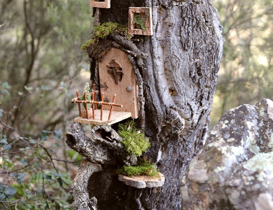 El Bosque Habitado, un laboratorio de arte efímero con corcho natural en plena Sierra Espadán