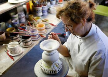 Visitas teatralizadas gratuitas para conocer la participación de la mujer en la cerámica de Manises