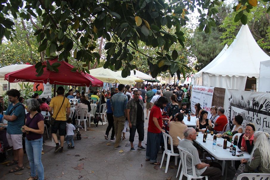 La Fira Alternativa de Valencia celebra este fin de semana su 36ª edición en el Jardín del Turia