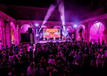 Evento gratuito este sábado en Valencia con talleres interactivos, concierto y discoteca silenciosa