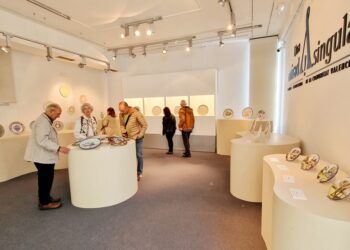 Exposición gratuita en Valencia para descubrir una muestra única de platos cerámicos artesanales