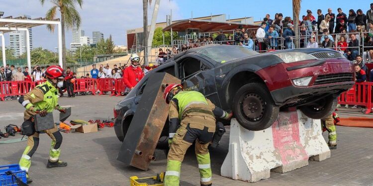 Simulacros de emergencias, rescates y exhibiciones de Bomberos en Torrent este sábado