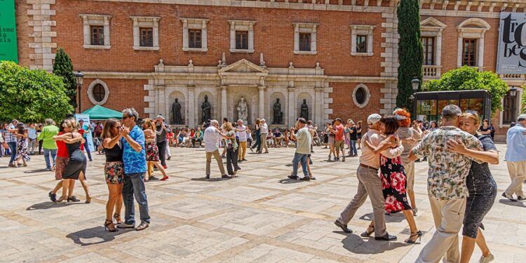 Regresan en mayo las milongas de tango gratuitas a varias plazas emblemáticas de Valencia