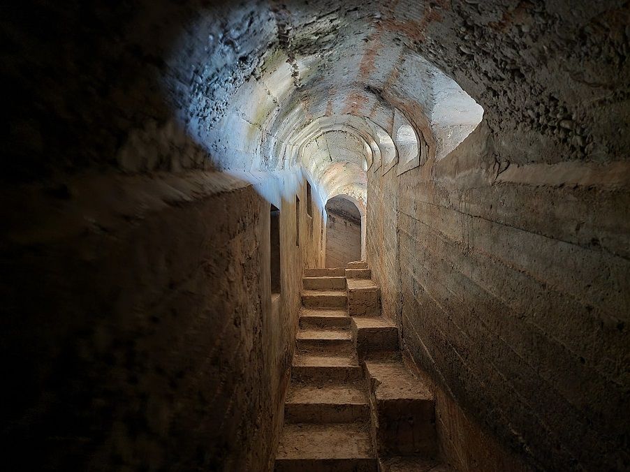 Descubre los refugios y trincheras de El Puig de Santa Maria, un patrimonio bélico digno de visita