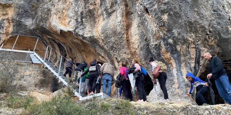 Descubre los abrigos rupestres del Barranc de les Coves de Salem con visitas guiadas gratuitas