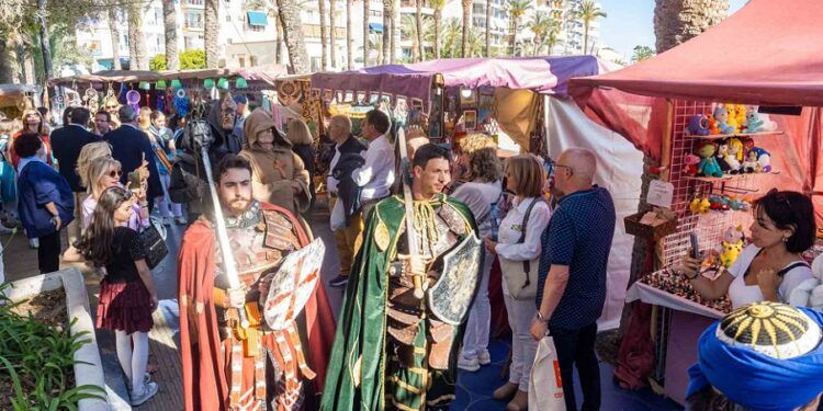 Benidorm vuelve al pasado medieval con más de 100 puestos y cerca de 70 actuaciones en directo