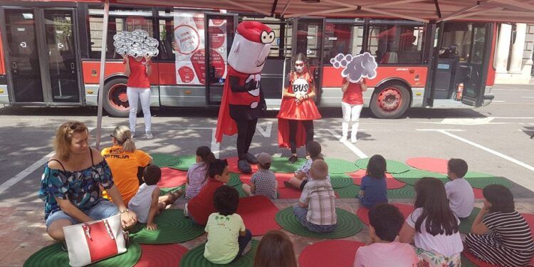 Gran fiesta gratuita de EMT Valencia en Viveros este sábado con teatro, juegos y espectáculos