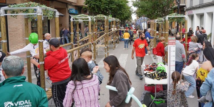 El Festival de Primavera de Ontinyent llega con teatro de calle, actividades y conciertos gratuitos